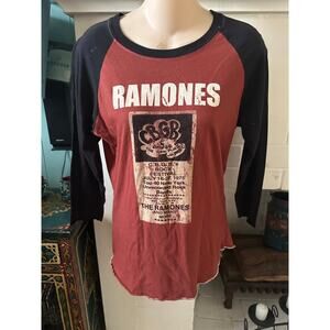 NWT VINTAGE Y2K CHASER BRAND RAMONES RAGLAN BAND TEE CBGB 1975 ROCK FESTIVAL